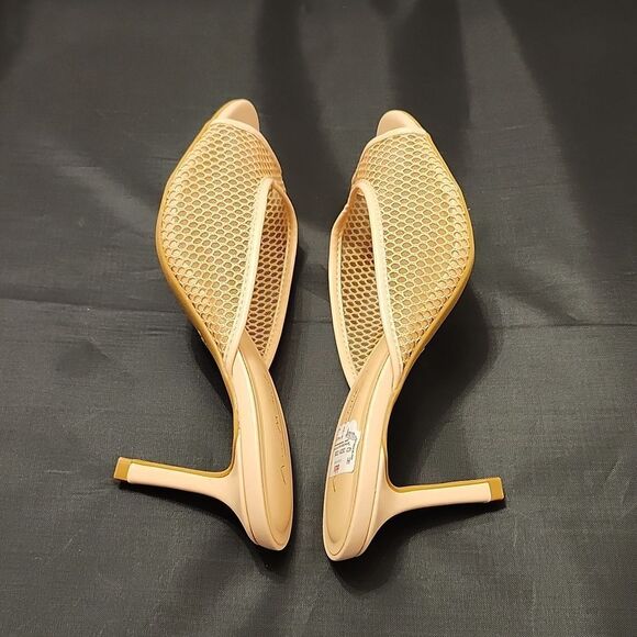 BRAND NEW ANN MICHELLE HEEL CUT-OUT DESIGN SANDAL - Picture 12 of 16